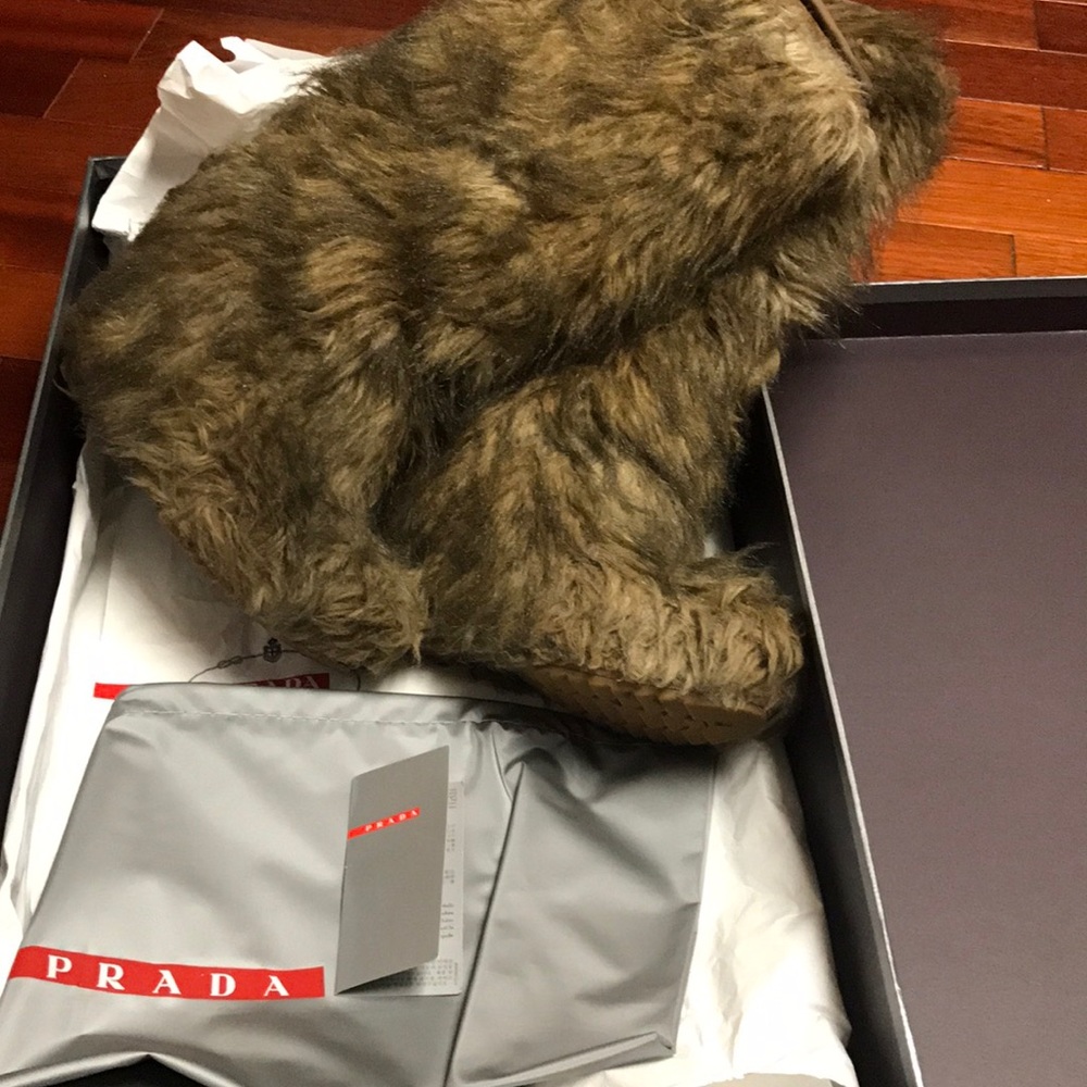 Authentic Prada fur boots - Picture 8 of 11